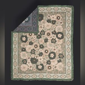 Wandering folk picnic blanket